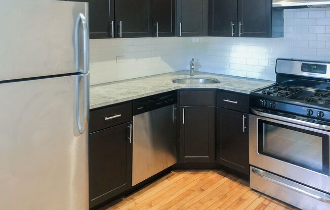 2 beds, 1 bath, 1,125 sqft, $2,995, Unit 3639-2