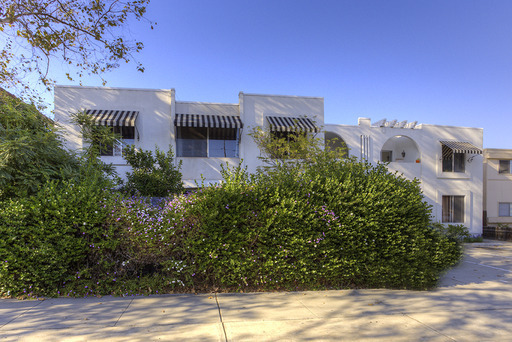 *OPEN HOUSE: 6/7 11:30AM-12:30PM* Pacific Beach: Large 1 Bedroom w/ Parking!