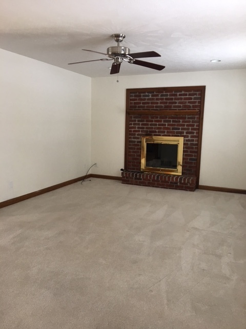 Four Bedroom Two and half bath brick home in Teays Valley