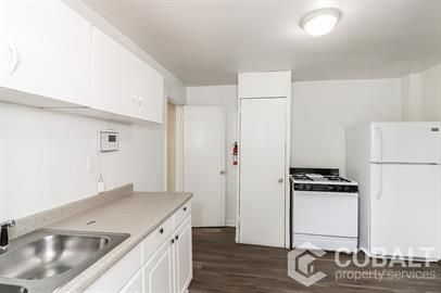 1982 ROCKLEDGE RD NE