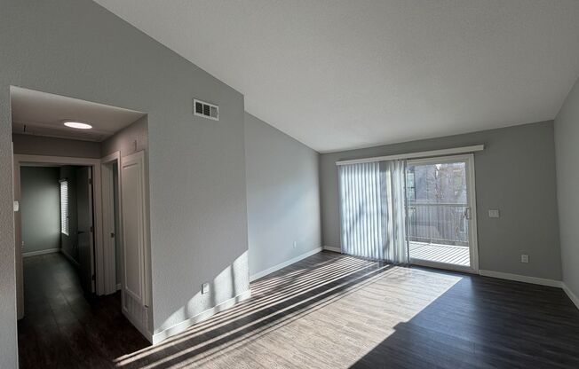 2 beds, 2 baths, 980 sqft, $2,650, Unit D207