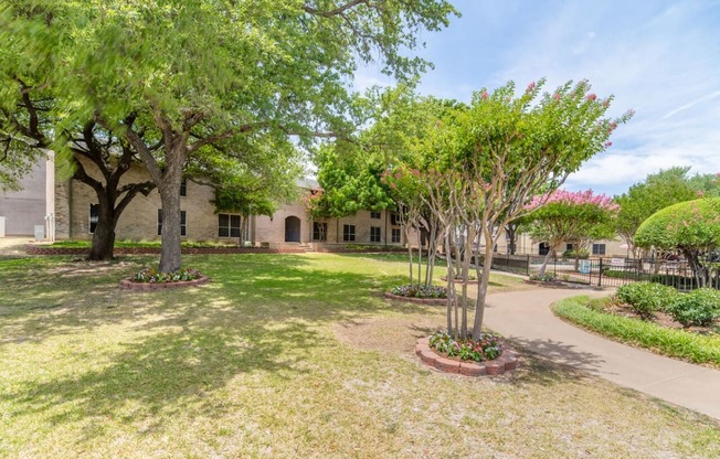 Courtyard View at Park Villas, Fort Worth, TX