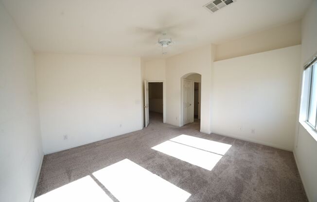 2 beds, 2 baths, $1,595, Unit -Clark County-