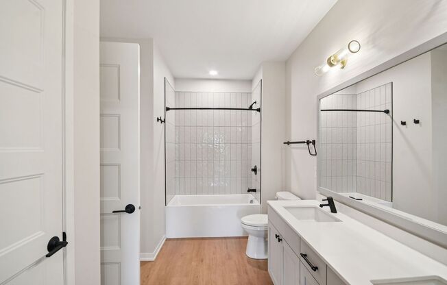 1 bed, 1 bath, 918 sqft, $2,495, Unit 206