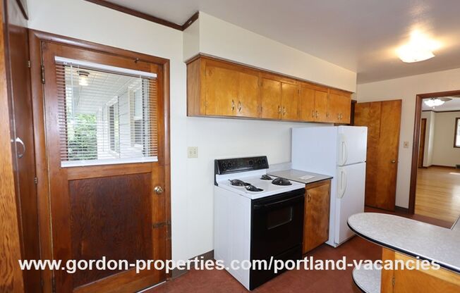 2 beds, 1 bath, $1,875, Unit 2805