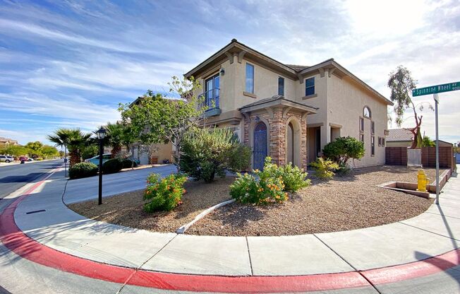 4 BEDROOM HOME 3 CAR GARAGE ON A CORNER LOT IN NORTHWEST