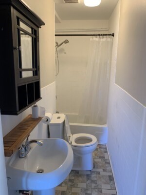 1 bed, 1 bath, $2,200, Unit 3