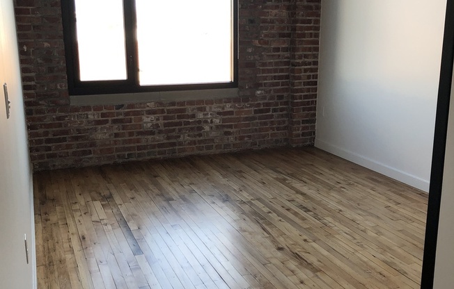 1 bed, 1 bath, 624 sqft, $950, Unit Loft L