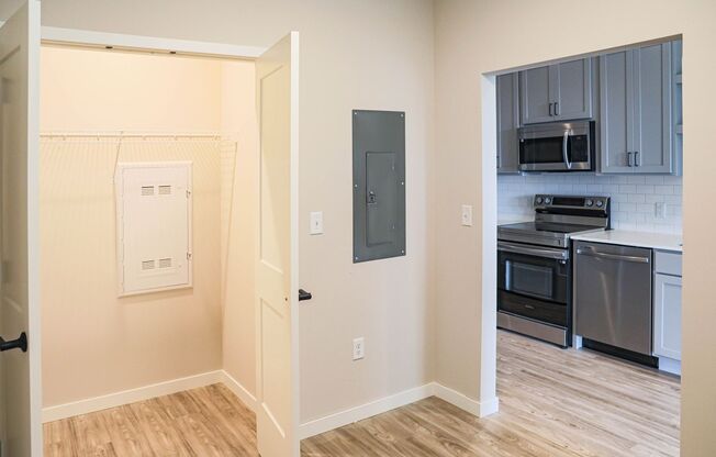 1 bed, 1 bath, 575 sqft, $1,350, Unit 315