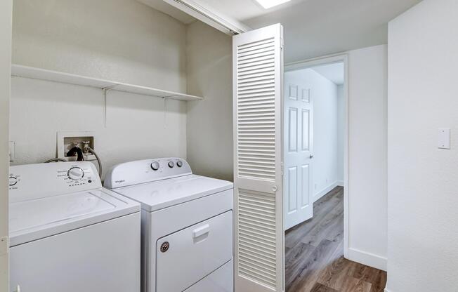 2 beds, 2 baths, 990 sqft, $2,698