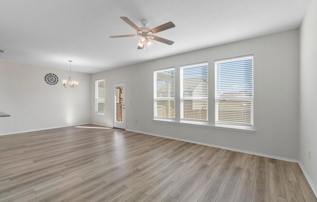 Beautiful 3-Bedroom Home In Mckinny Crossing