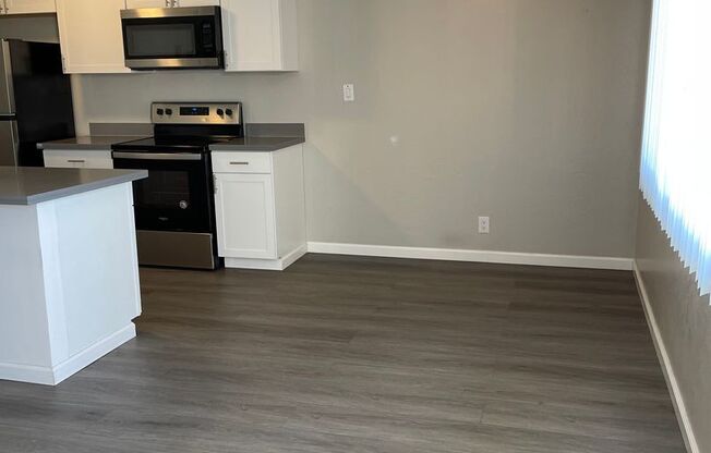 923 Tamarack