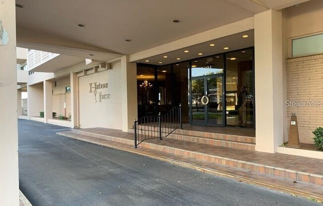 2401 BAYSHORE BLVD