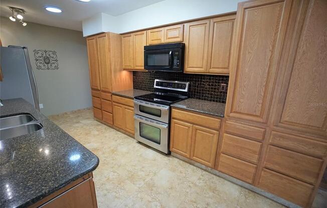 1761 CARDINAL DRIVE
