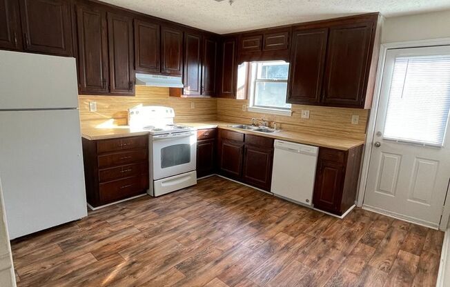 8832 8834 8836 West Hills Ct LLC