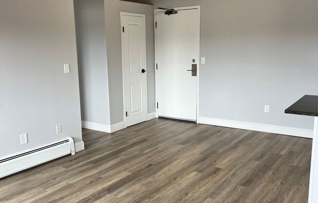 1 bed, 1 bath, 626 sqft, $1,995, Unit 45-530