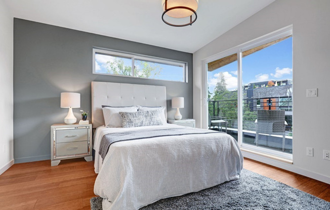 Capitol Hill 2 Bed 1.5 Bath Stunner Available!