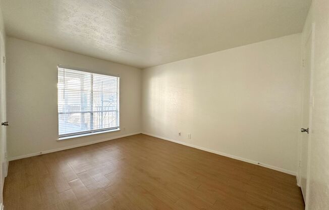 1 bed, 1 bath, 660 sqft, $1,239, Unit OPA-236