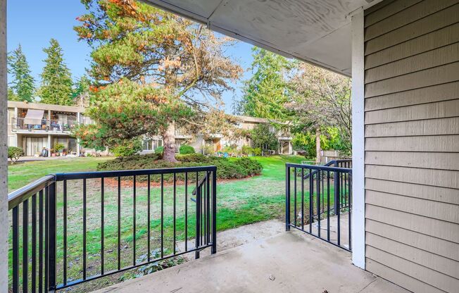 2 beds, 1 bath, 900 sqft, $2,200, Unit Apt. 110