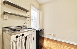 838 SANBORN AVE