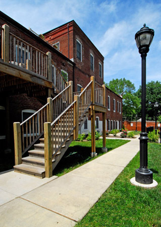 1 bed, 1 bath, 665 sqft, $1,150, Unit H