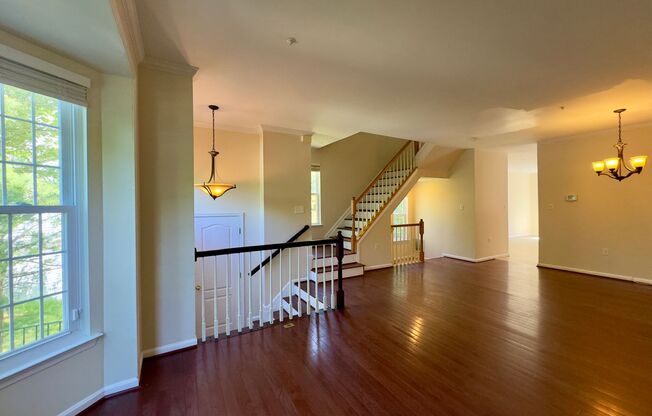 Beautiful 4 Bedroom Home in Foxridge - Randallstown!