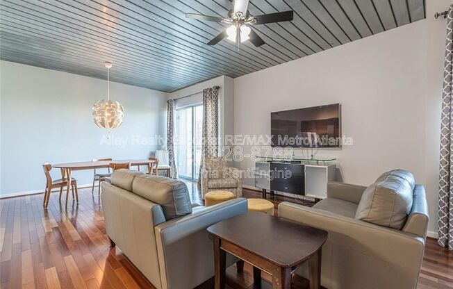 2 beds, 2 baths, 1,194 sqft, $2,700, Unit Unit 411