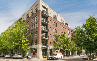 Spacious 2 Bedroom Unit in Stylish Riverstone Condos in the Pearl