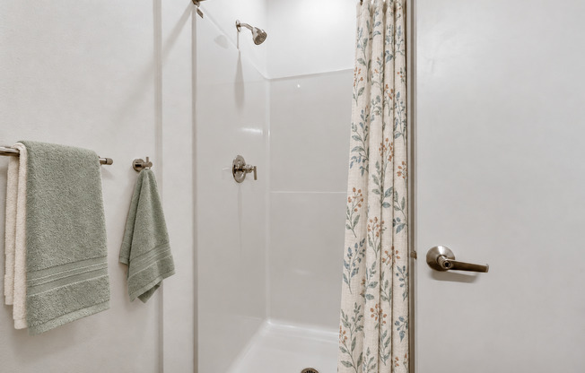 Studio, 1 bath, 300 sqft, $1,395, Unit 514