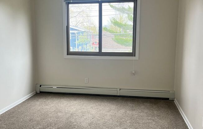 1 bed, 1 bath, 600 sqft, $1,100