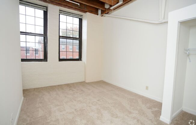 2 beds, 2 baths, 900 sqft, $2,299, Unit 216