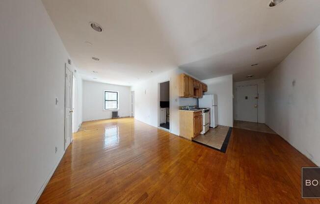 139 E 12 ST