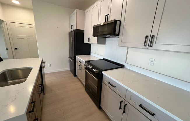 1 bed, 1 bath, 800 sqft, $1,675, Unit 302