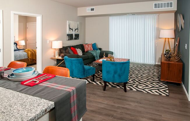 1 bed, 1 bath, 717 sqft, $1,675, Unit 406