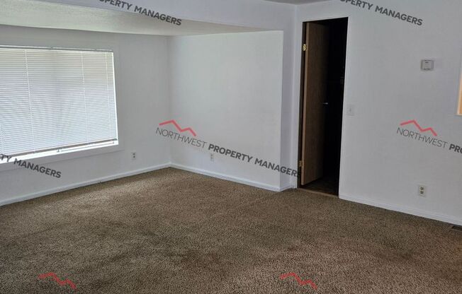 STATUS: AVAILABLE | R255G | $1850