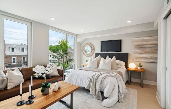 1 bed, 1 bath, 656 sqft, $1,545, Unit 208