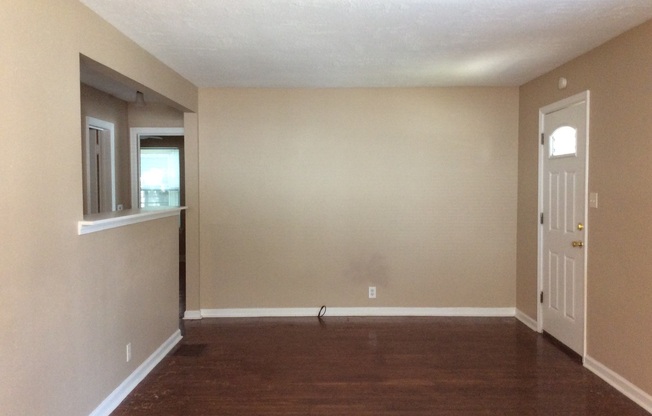 2 beds, 1 bath, $995