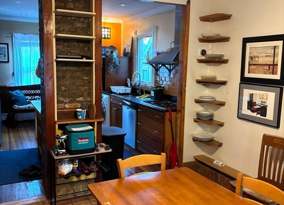 2 beds, 1.5 baths, 1,200 sqft, $4,500, Unit 3