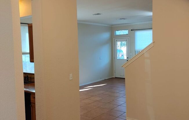 Beautiful 3 Bedroom / 2.5 Bath Townhome in Kyle