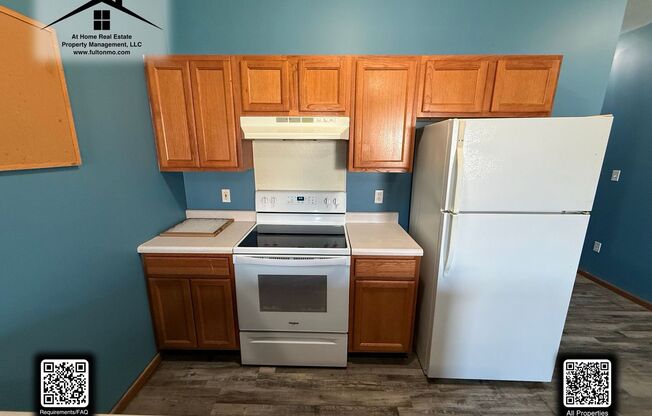 2 beds, 1 bath, 672 sqft, $725, Unit 209-A Nichols Street