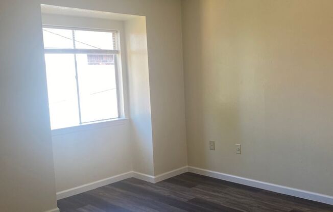 2 beds, 1.5 baths, 1,100 sqft, $900, Unit 1342-D