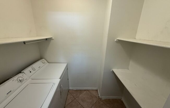 2 beds, 1 bath, $1,395, Unit # 2029