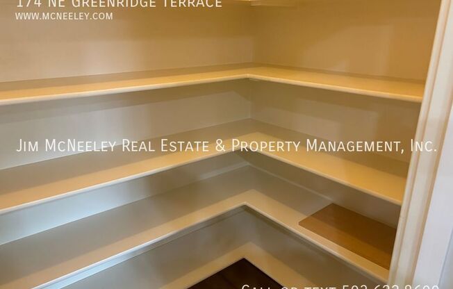 174 NE GREENRIDGE TERRACE