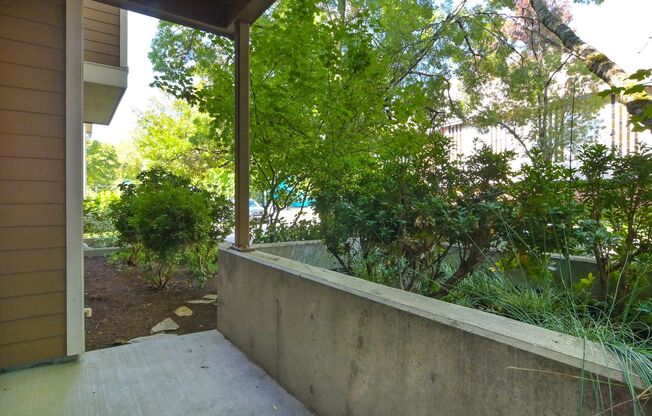 2 beds, 1 bath, $1,700, Unit 104