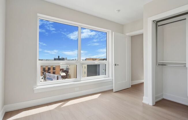 2 beds, 2 baths, 806 sqft, $2,365, Unit Unit 617