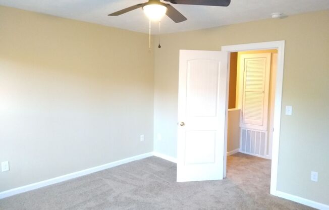 2 beds, 1.5 baths, $1,241