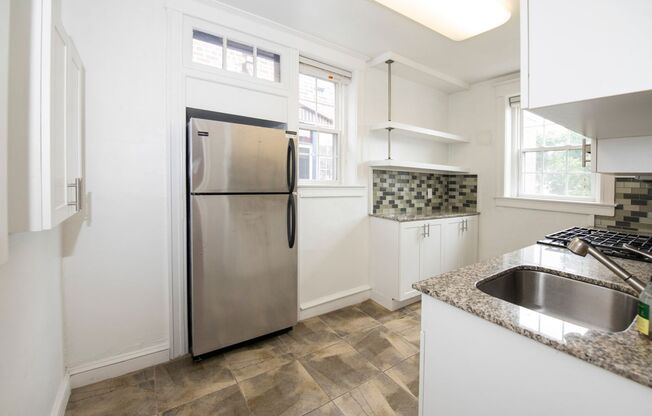 1 bed, 1 bath, 700 sqft, $1,415, Unit 102-B204