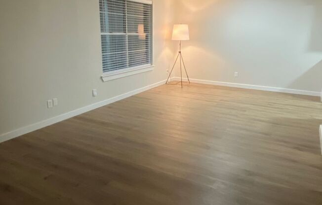 2 beds, 2 baths, 900 sqft, $1,412, Unit LAW11-216