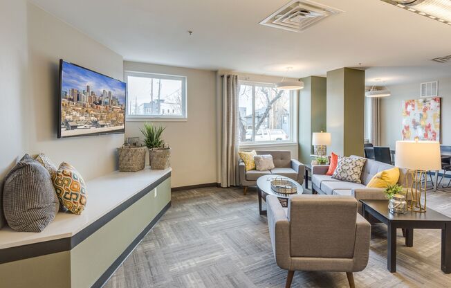 1 bed, 1 bath, 562 sqft, $1,595, Unit 403