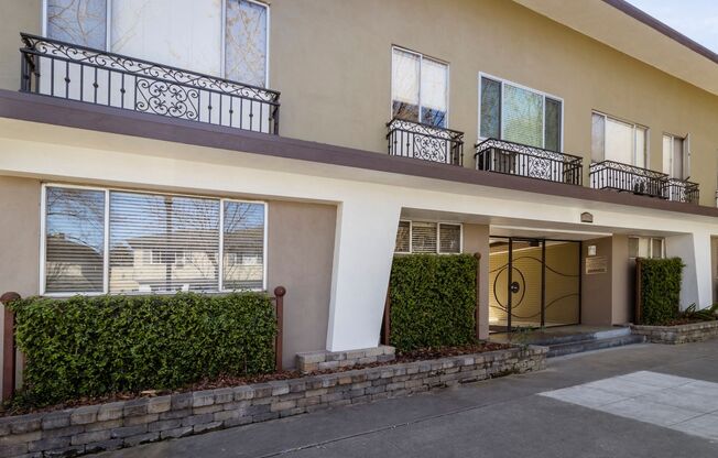 1 bed, 1 bath, $1,525, Unit 208